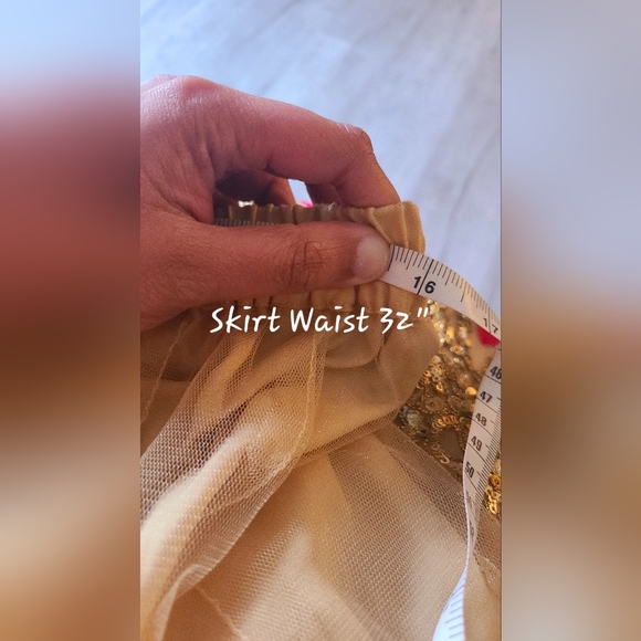 Preowned stylish lehenga choli in size XL - Picture 6 of 15